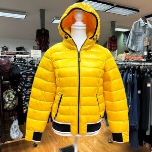 Guess Yellow Puffer Jacket with Hood Women’s Size Small